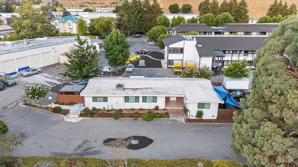 More Photos Of 2120 Omega Rd, San Ramon Daycare Center For Sale