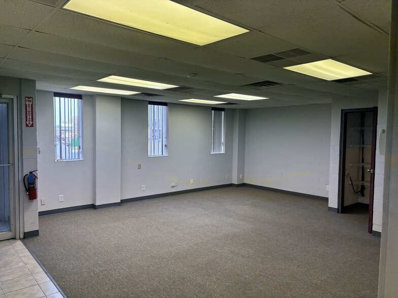 More Photos Of 3493 E 84th Pl, Merrillville Warehouse For Lease