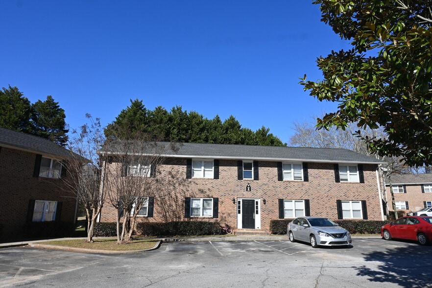 More Photos Of 393 Stone Mountain St, Lawrenceville Apartments For Sale