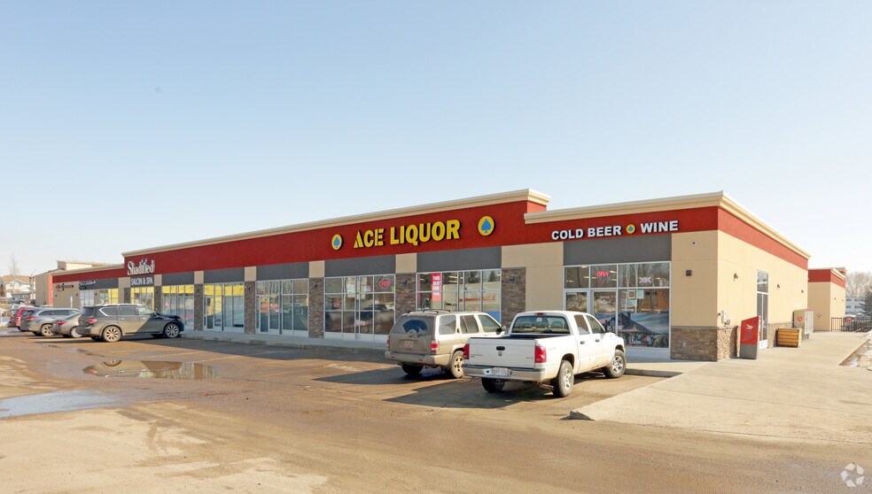 More Photos Of 10451 99 Ave, Fort Saskatchewan Storefront For Sale