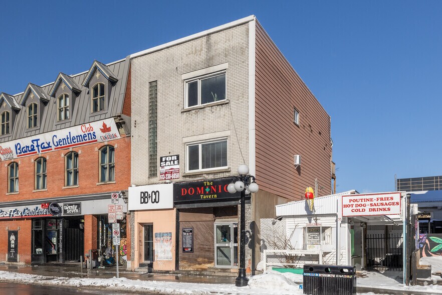 Primary Photo Of 31-33 York St, Ottawa General Retail For Sale