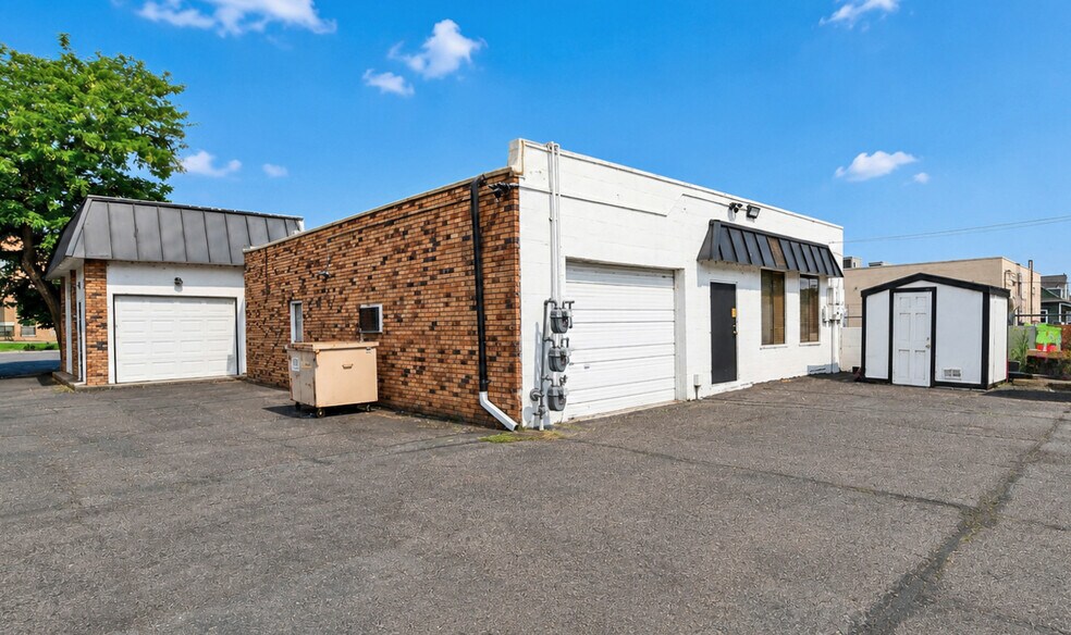 More Photos Of 1422 8th Ave, Greeley Office For Sale