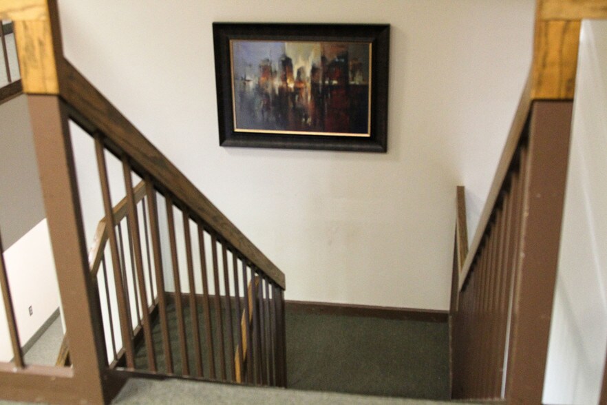 More Photos Of 1652 Greenview Dr SW, Rochester Office For Lease