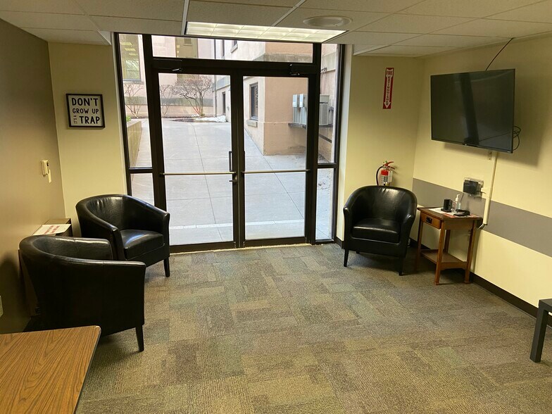 More Photos Of 1111 E South River St, Appleton Apartments For Sale