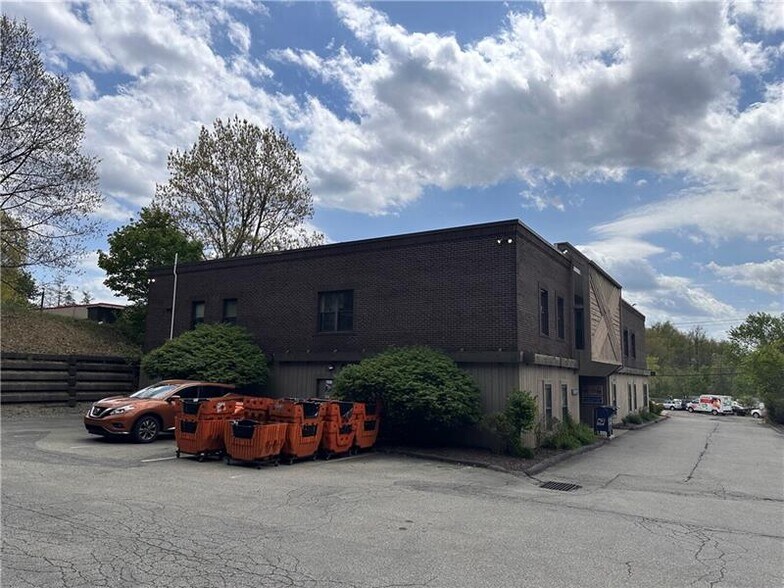 More Photos Of 736 W Ingomar Rd, Ingomar Office For Lease