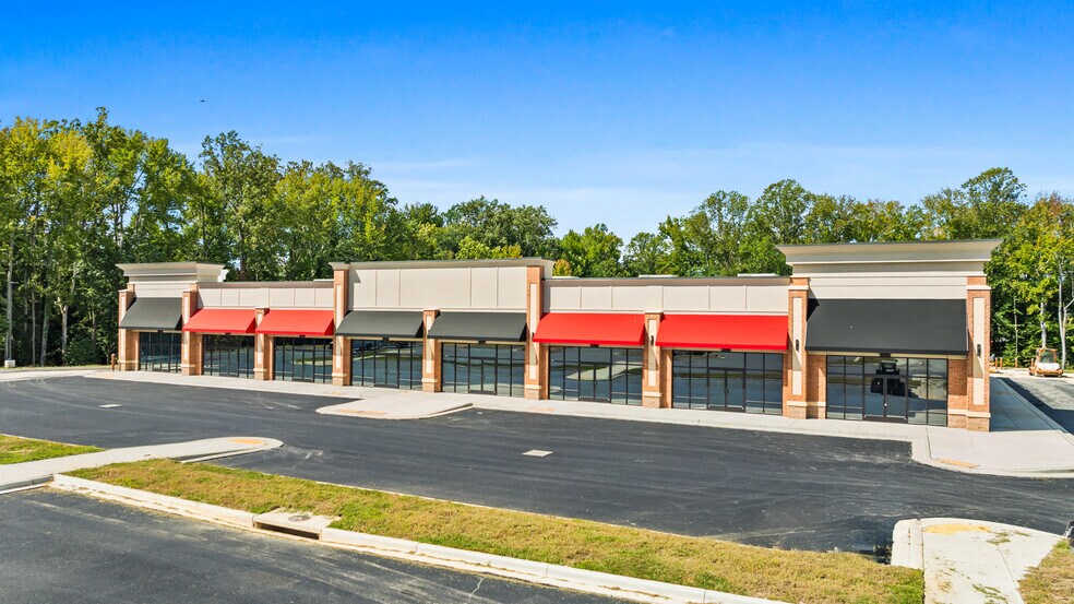 More Photos Of 6565 Crain Hwy, La Plata General Retail For Lease