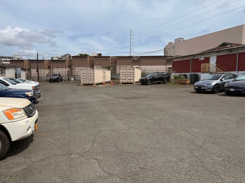 More Photos Of , Pearl City Unknown For Sale