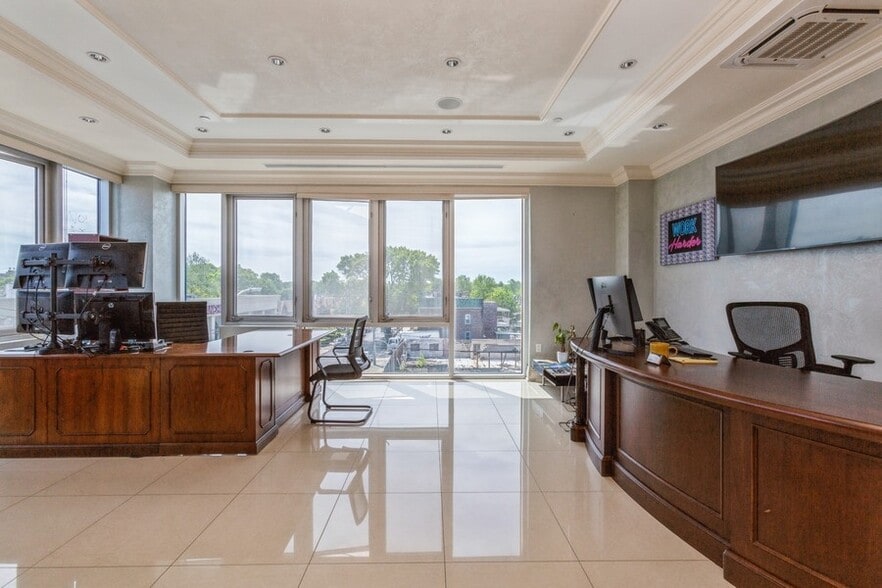 More Photos Of 215-15 Northern Blvd, Bayside Storefront Retail Office For Lease