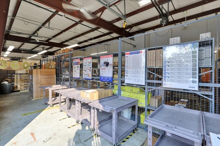 More Photos Of 2745A Leisczs Bridge Rd, Reading Industrial For Sale