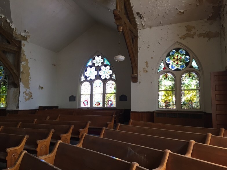 More Photos Of 349 N Monroe St, Lapeer Religious Facility For Sale