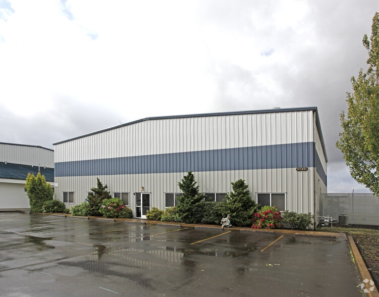 More Photos Of 90451 Boeing Dr, Eugene Airplane Hangar For Sale