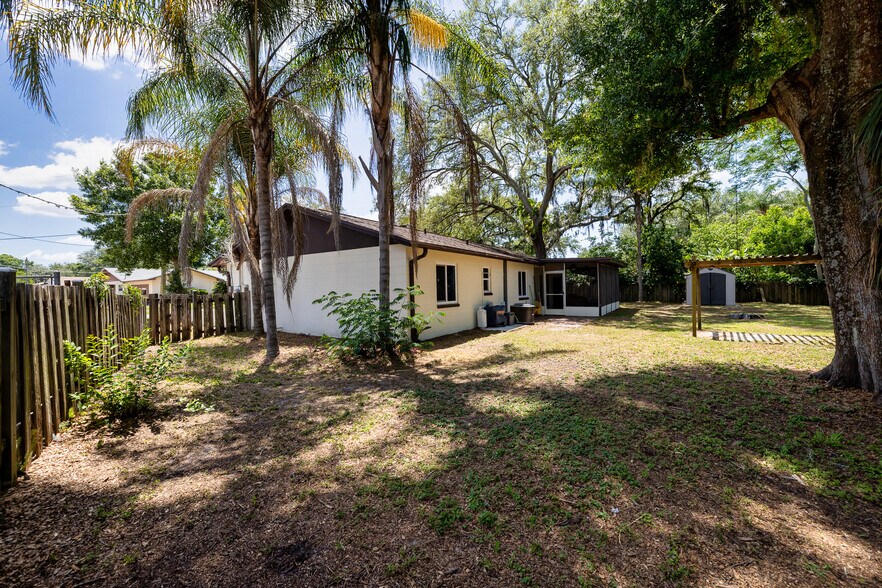 More Photos Of 7128 Wrenwood Cir, Tampa Rehabilitation Center For Sale