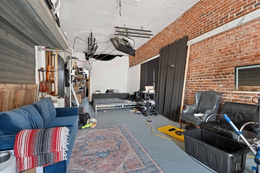 More Photos Of 3616 W Washington Blvd, Los Angeles Apartments For Sale