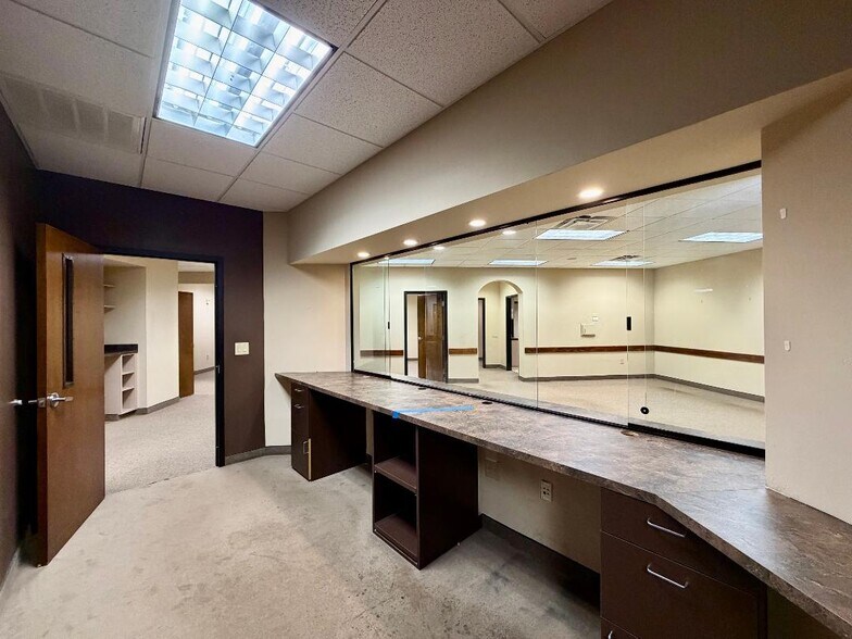 More Photos Of 701 Exposition Pl, Raleigh Medical For Lease