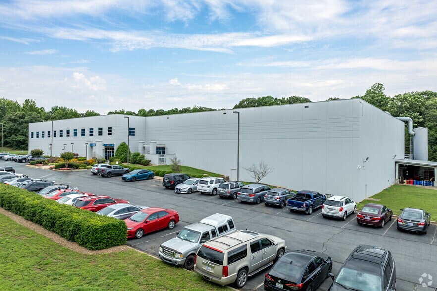 More Photos Of 11632 Harrisburg Rd, Fort Mill Light Manufacturing For Sale