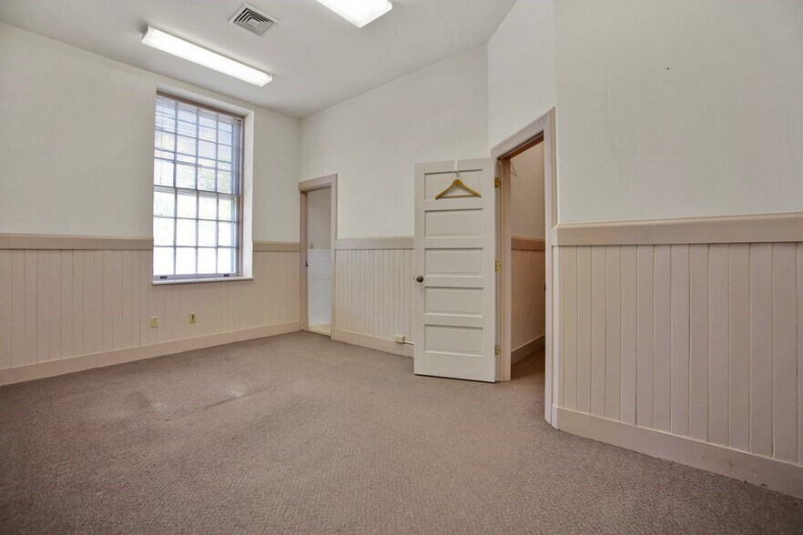 More Photos Of 2 Waln St, Wellsboro Office For Sale