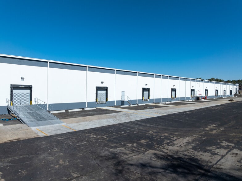 More Photos Of 606 Butler Dr, Murfreesboro Distribution For Lease