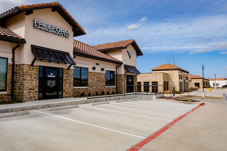 More Photos Of 9445 N Beach St, Keller Medical For Sale