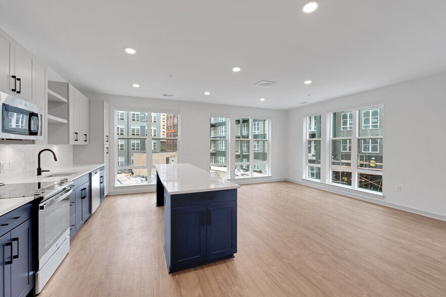 More Photos Of 11990 Heafield Way, Reston Apartments For Lease