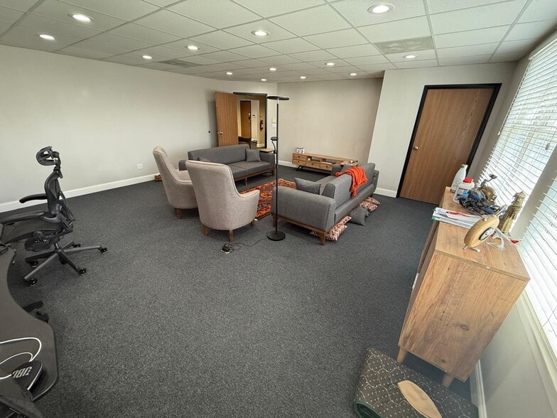 More Photos Of 271 US Highway 46, Fairfield Office Residential For Sale