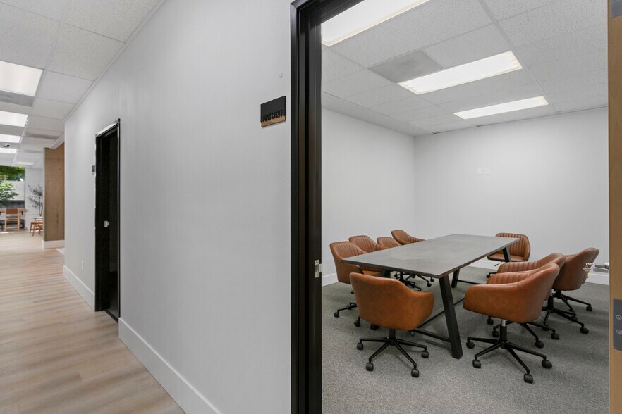 More Photos Of 2811 E Evergreen Blvd, Vancouver Office For Lease