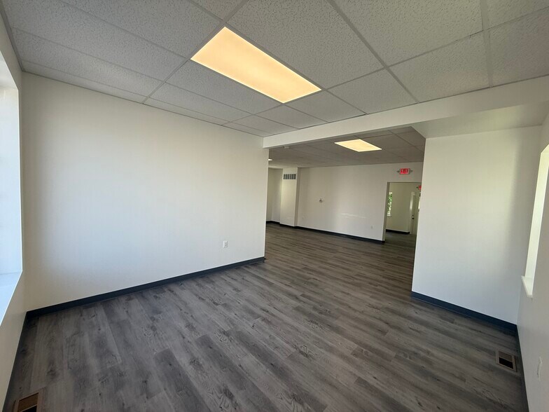 More Photos Of 212 S Black Horse Pike, Blackwood Storefront For Lease