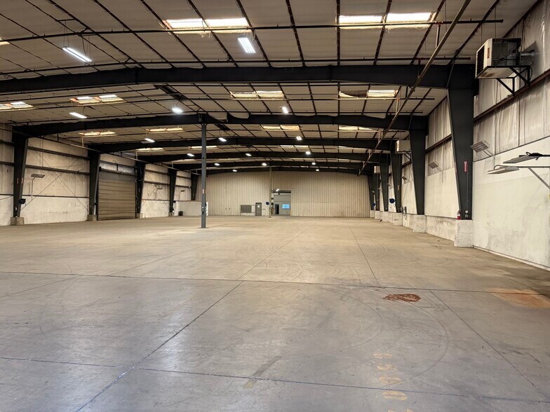 More Photos Of 2270 Ivy St, Chico Warehouse For Sale