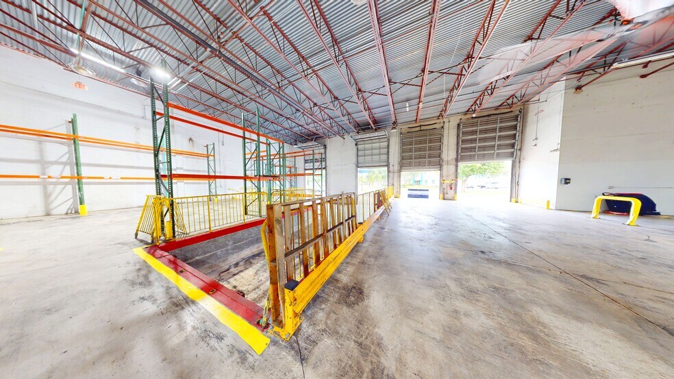 More Photos Of 2797 NW 105th Ave, Miami Warehouse For Lease