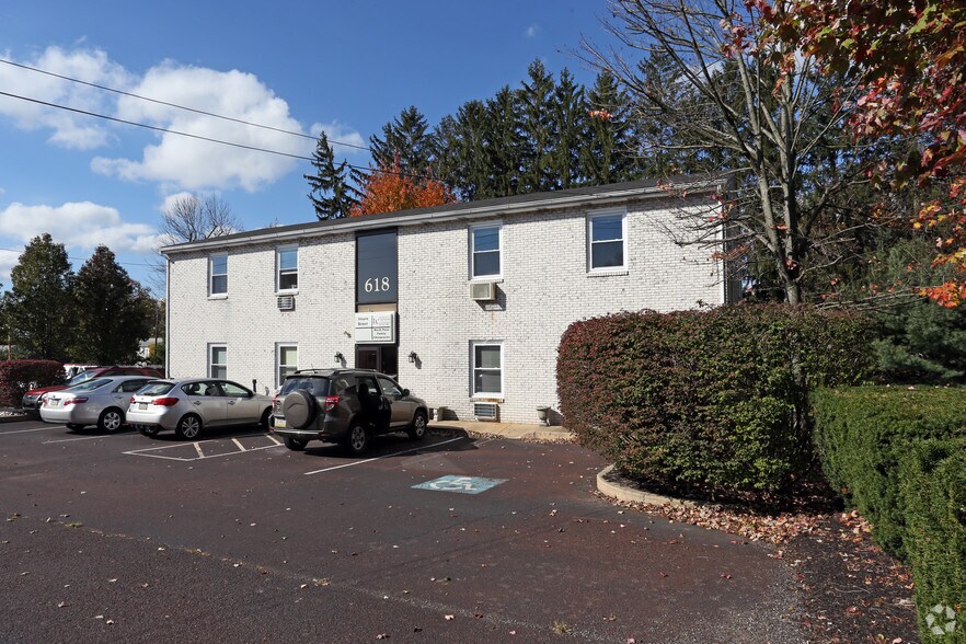 More Photos Of 618 S Broad St, Lansdale Office For Lease
