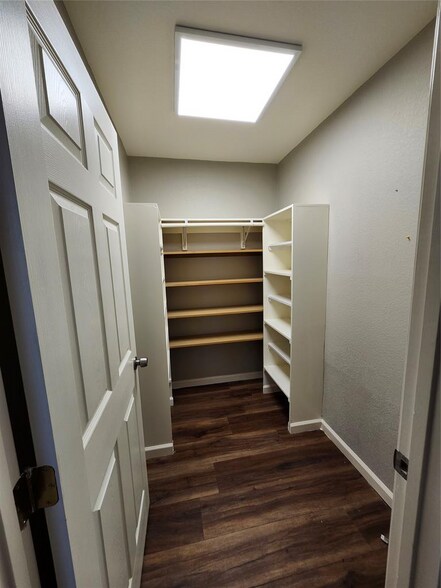 More Photos Of 12716 Fitzhugh Rd, Austin Office For Lease