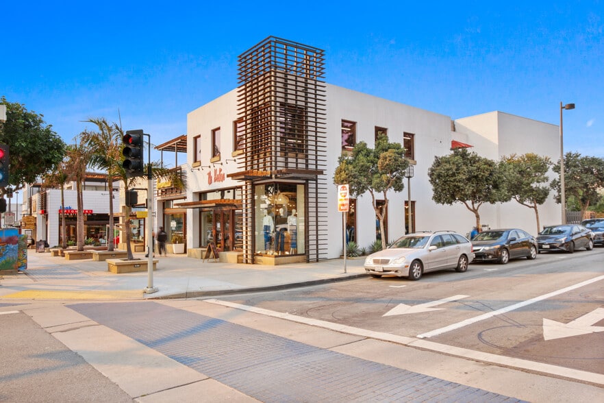 More Photos Of 451 Manhattan Beach Blvd, Manhattan Beach Restaurant For Lease