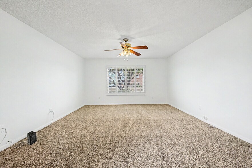 More Photos Of 8038 E Almeria Rd, Scottsdale Office For Sale