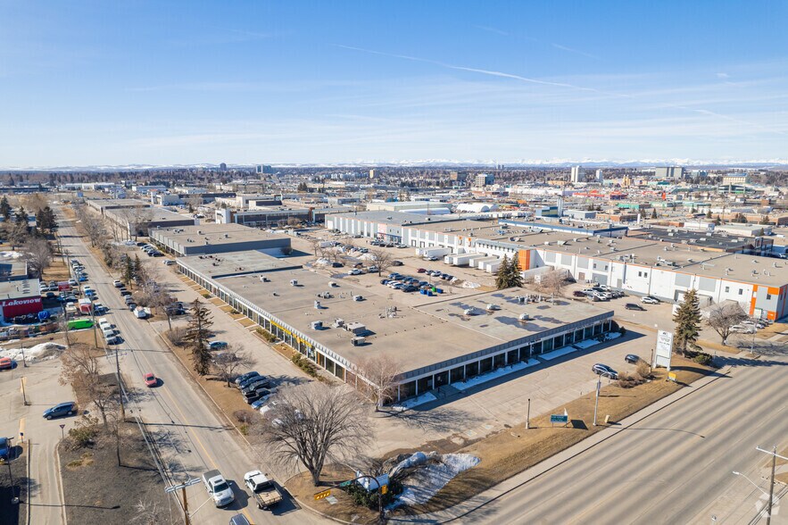 More Photos Of 5901-5923 3rd St SE, Calgary Light Distribution For Lease