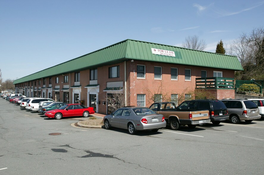 More Photos Of 48-64 Sycolin Rd SE, Leesburg Office For Lease