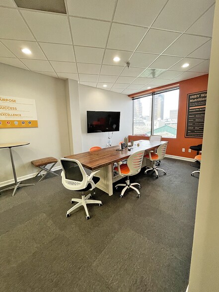 More Photos Of 1 St Louis St, Mobile Office For Lease