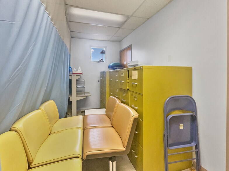 More Photos Of 608 N High St, Millville Medical For Sale