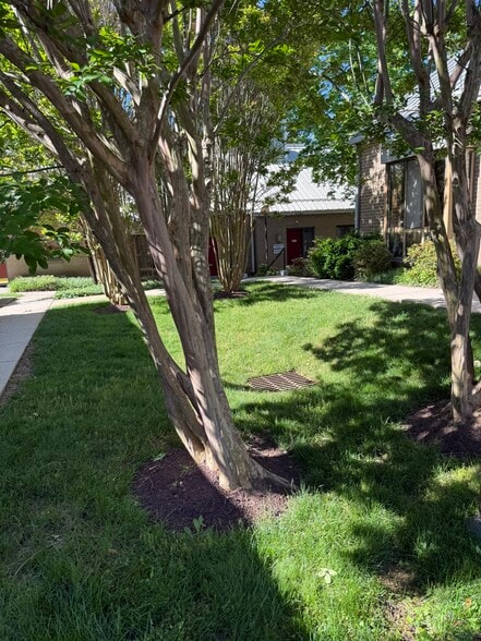 More Photos Of 6183 Executive Blvd, North Bethesda Office For Lease