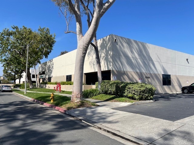 More Photos Of 2500 Mira Mar Ave, Long Beach Manufacturing For Lease
