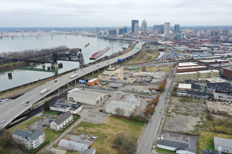 More Photos Of 1604 Northwestern Pky, Louisville Manufacturing For Sale