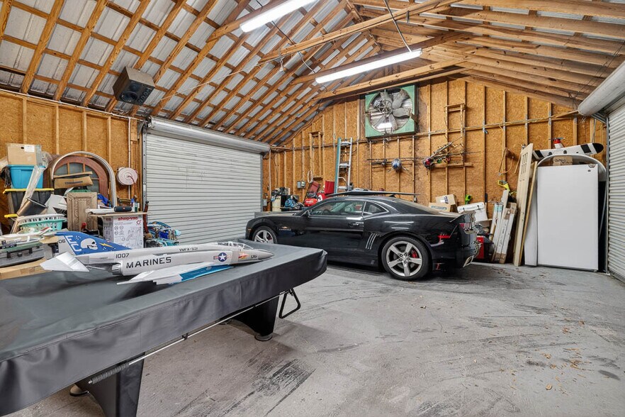 More Photos Of 1607 Norwich St, Brunswick Flex For Sale