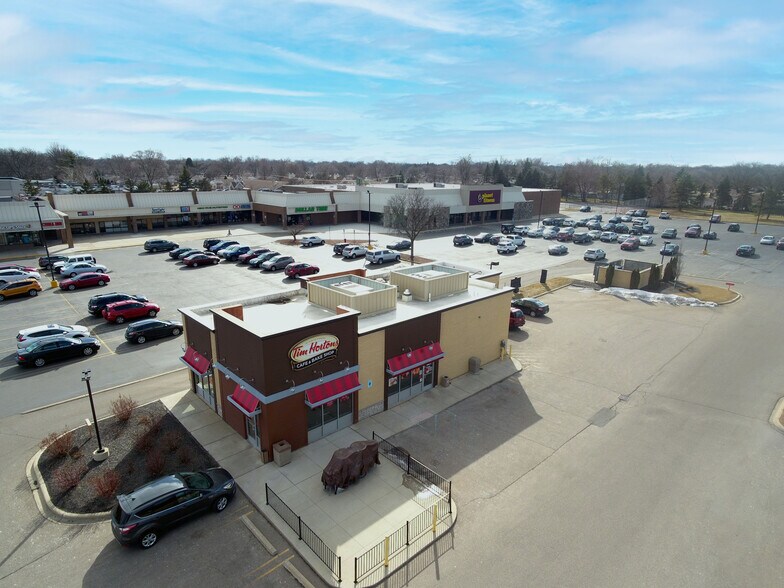 More Photos Of 37601-37755 5 Mile Rd, Livonia Unknown For Lease
