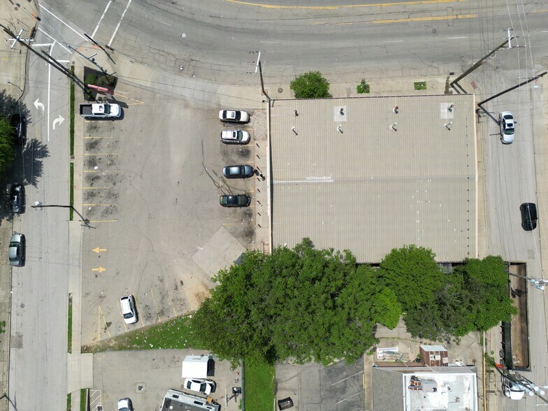 More Photos Of 2955 Burlington Pl, Cincinnati Freestanding For Lease