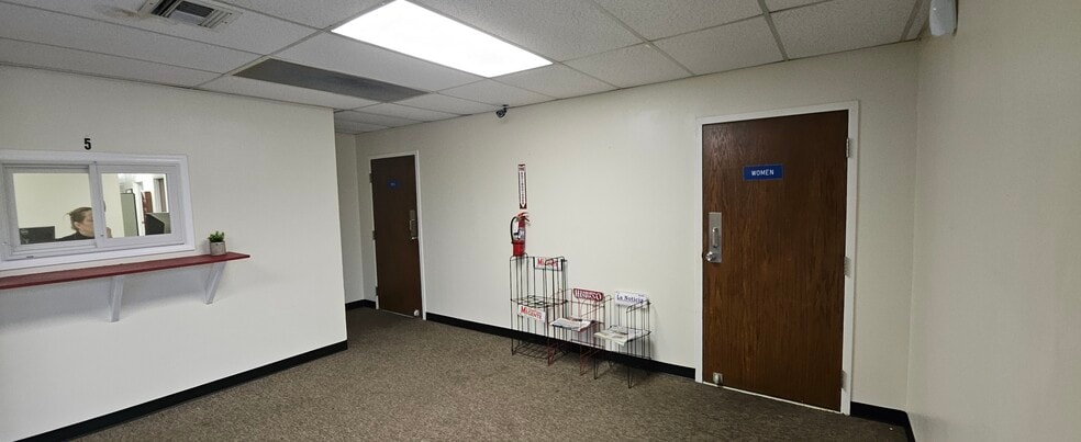 More Photos Of 4917 South Blvd, Charlotte Medical For Lease