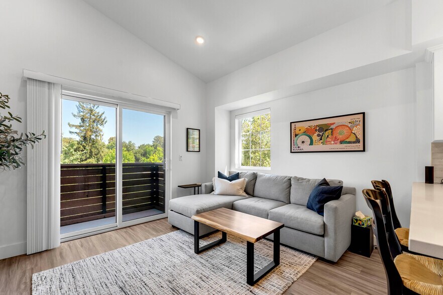 More Photos Of 564 Higuera St, San Luis Obispo Apartments For Sale
