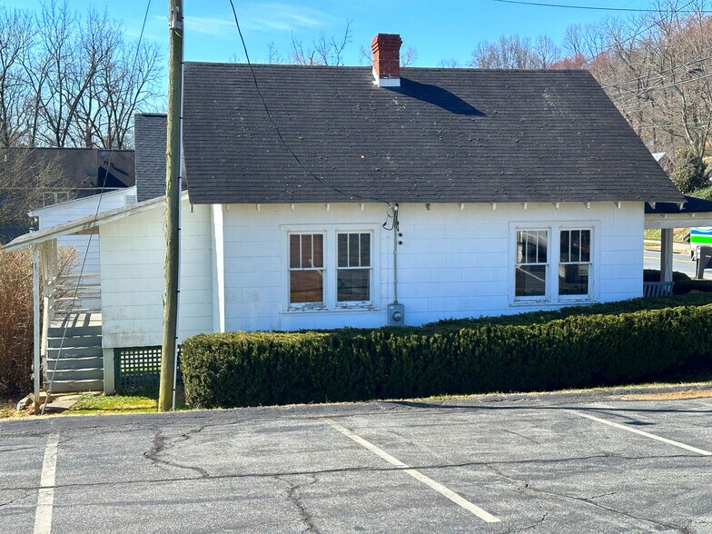 More Photos Of 26121 Frederick Rd, Clarksburg Specialty For Sale