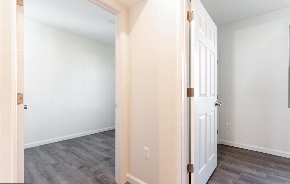 More Photos Of 2928 Nelson Pl Se, Washington Apartments For Sale