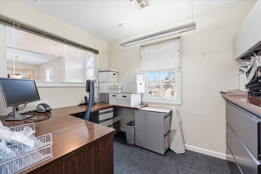More Photos Of 96 Freneau Ave, Matawan Office For Sale