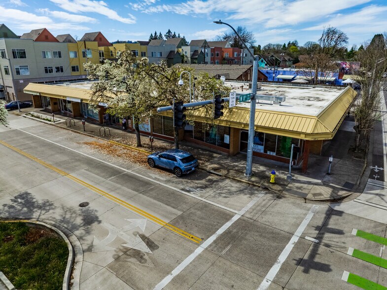 More Photos Of 806 Charnelton St, Eugene Storefront For Sale