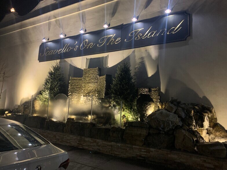 More Photos Of 101 City Island Ave, Bronx Restaurant For Lease