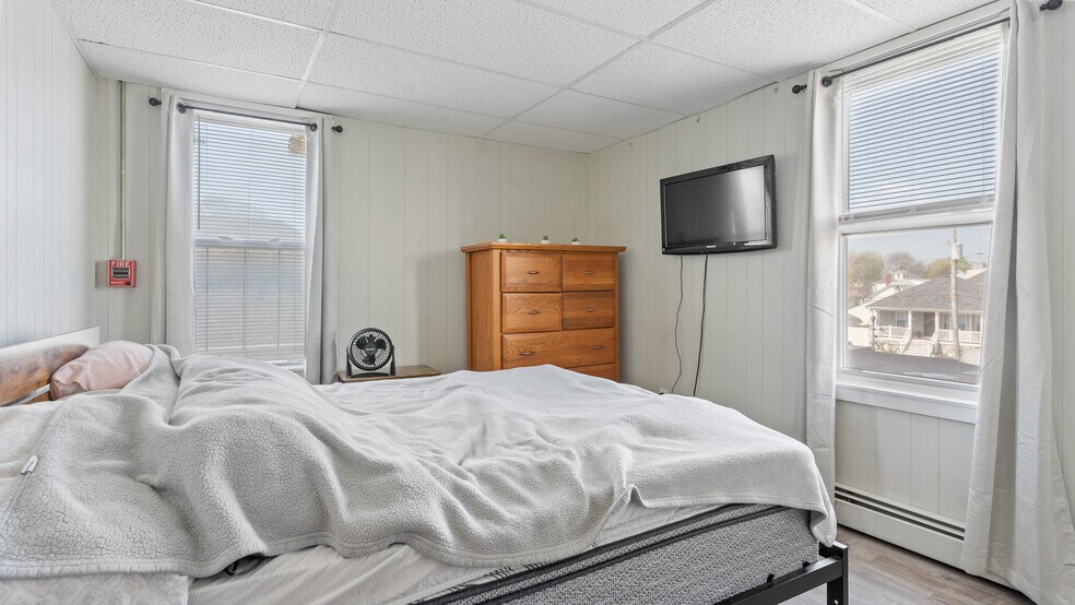 More Photos Of 393 Waterman Ave, East Providence Apartments For Sale